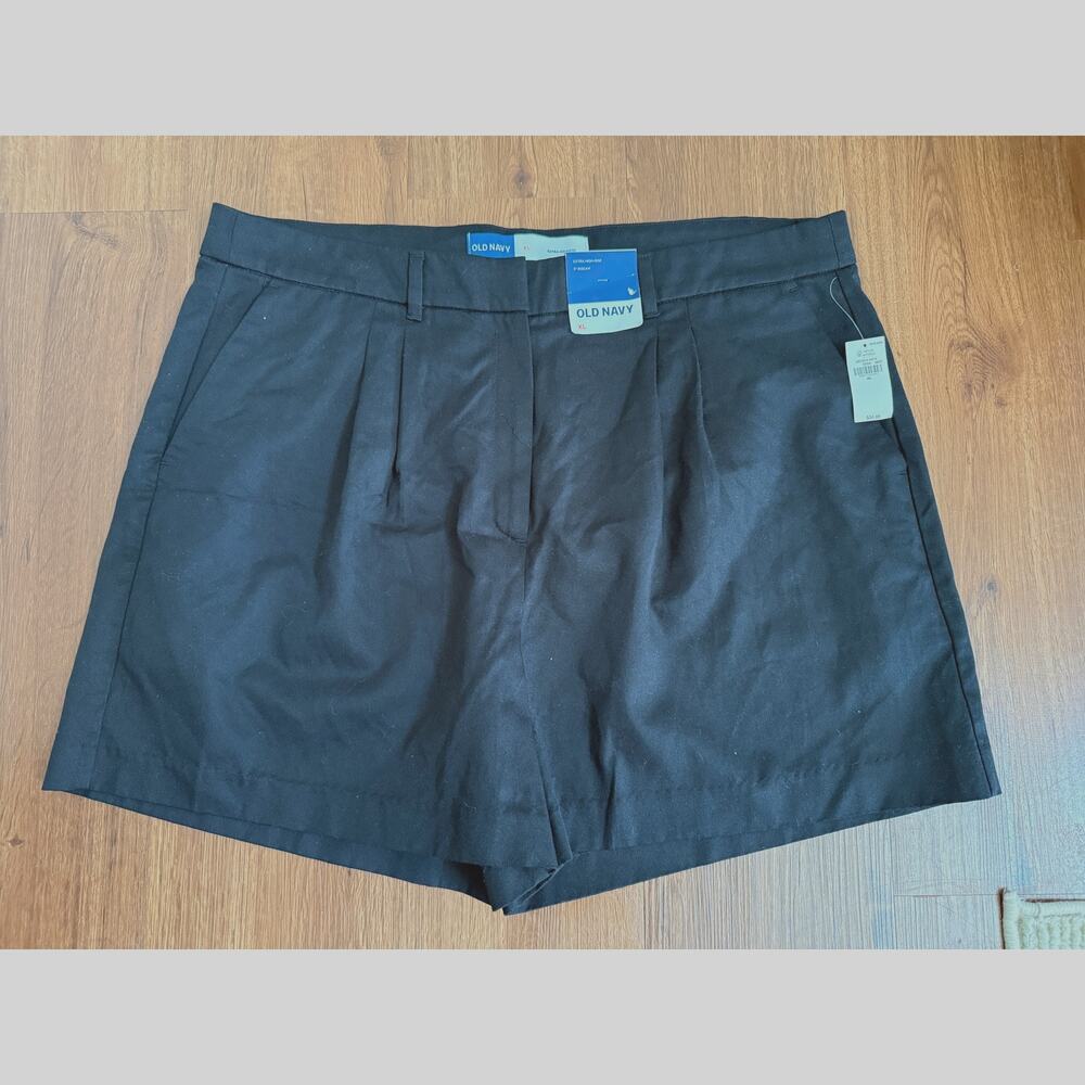 Old Navy Pleated Trouser Shorts Extra High-Rise 5" Black Women's XL NWT